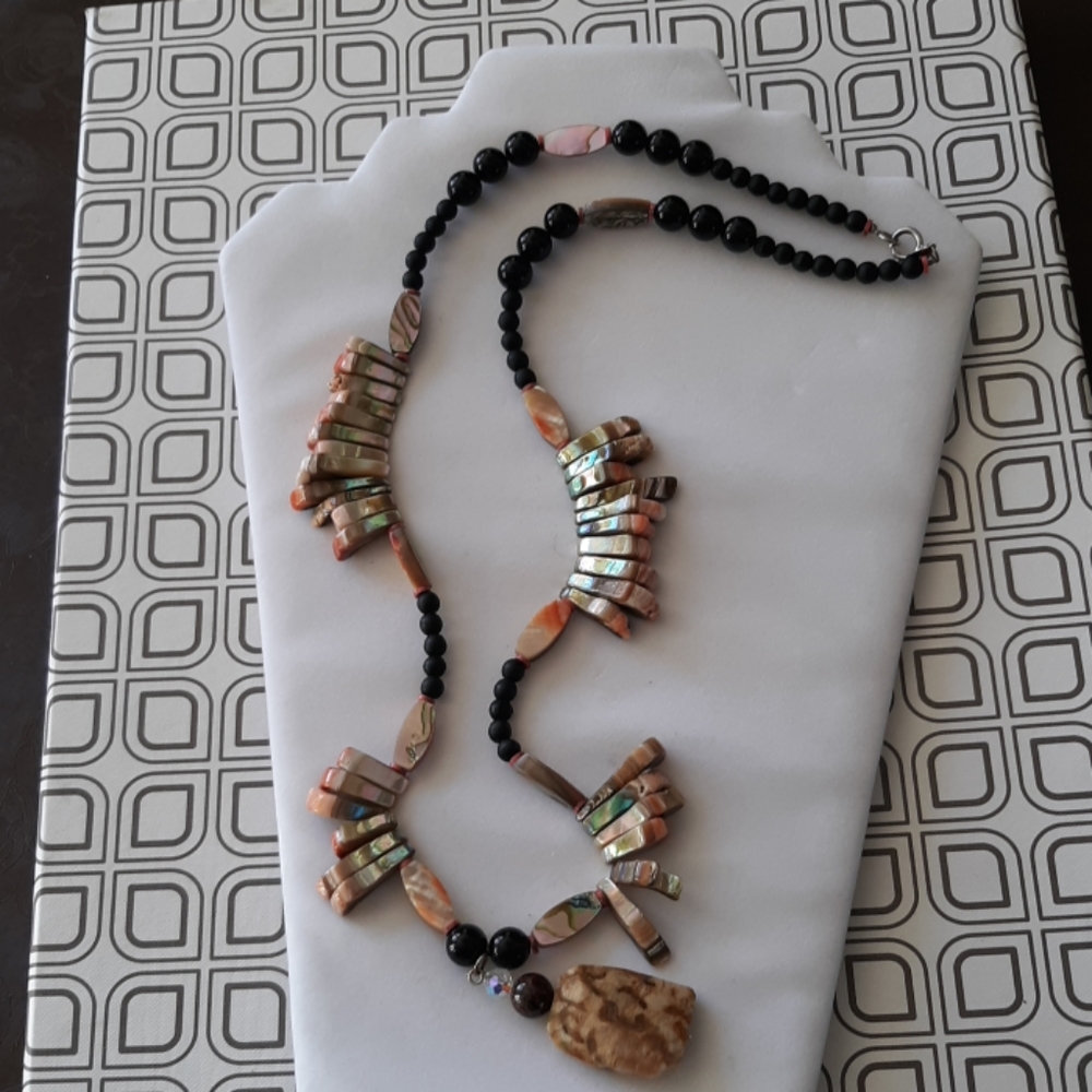 Vintage Sandra David Agate Pendant Bead Necklace